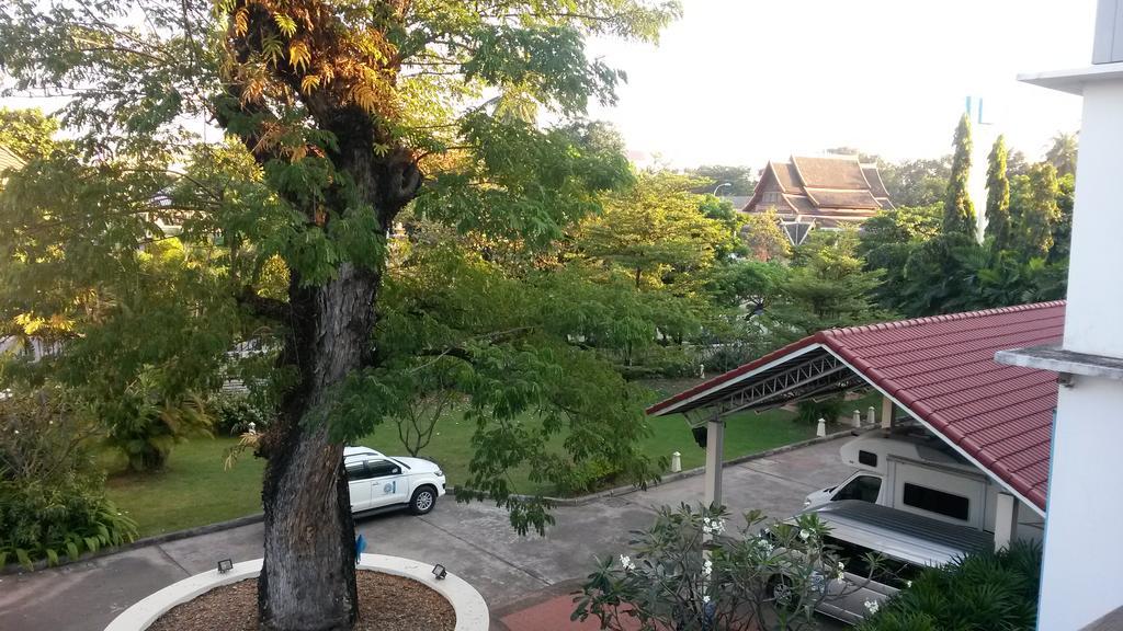Av Hotel Vientiane Luaran gambar