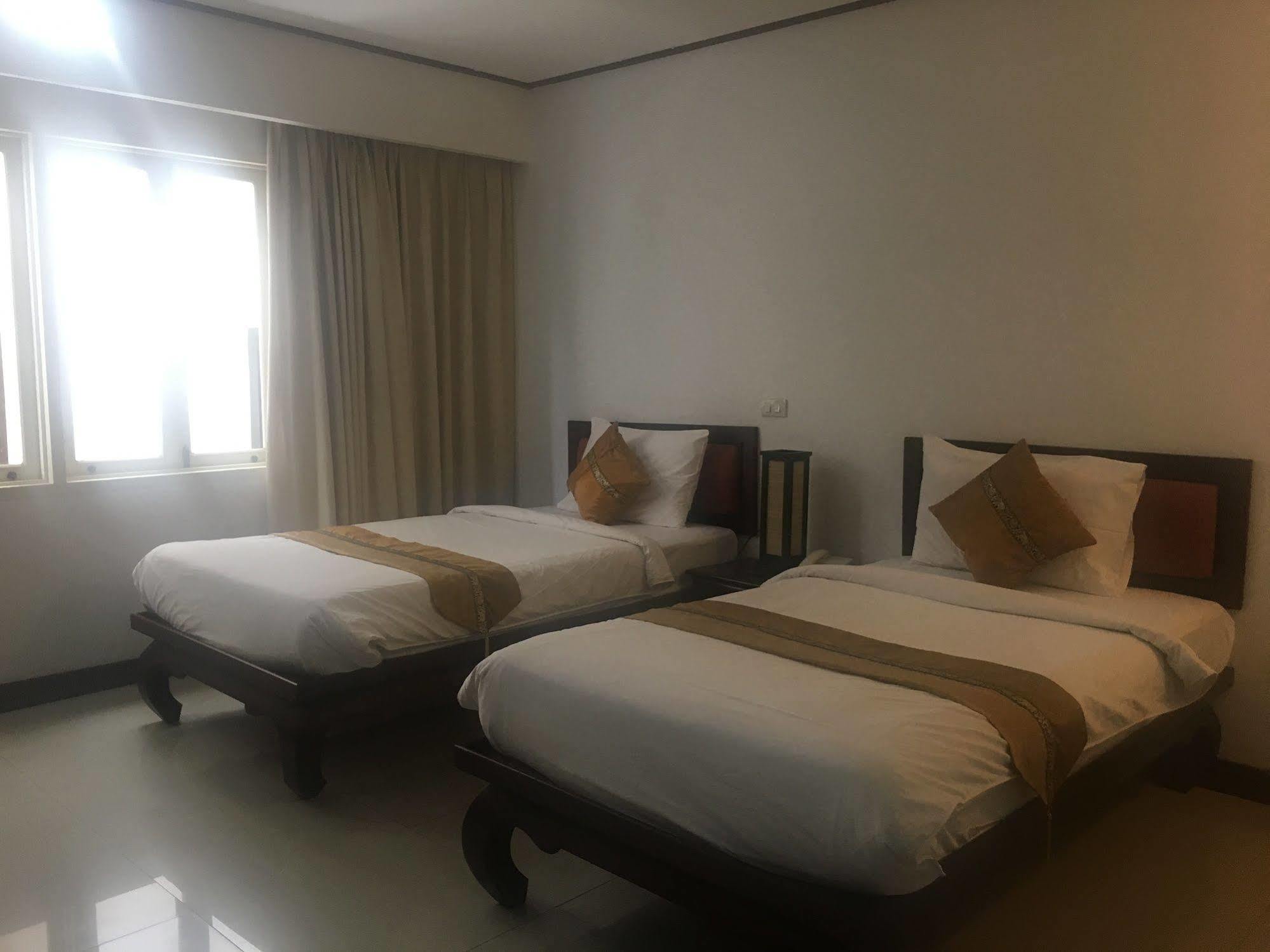 Av Hotel Vientiane Luaran gambar