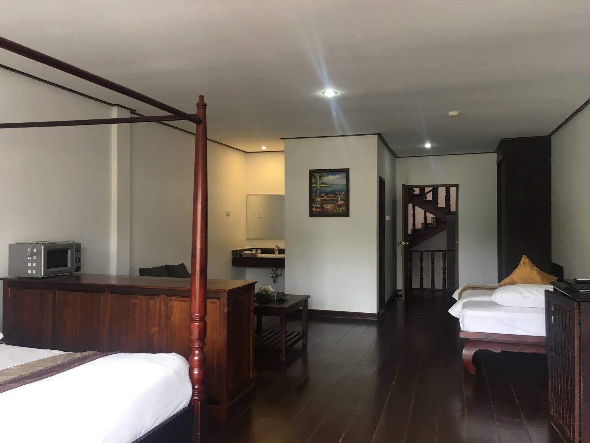 Av Hotel Vientiane Luaran gambar