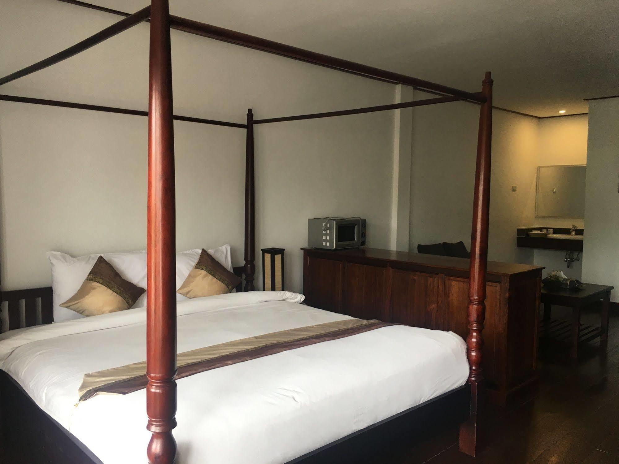Av Hotel Vientiane Luaran gambar