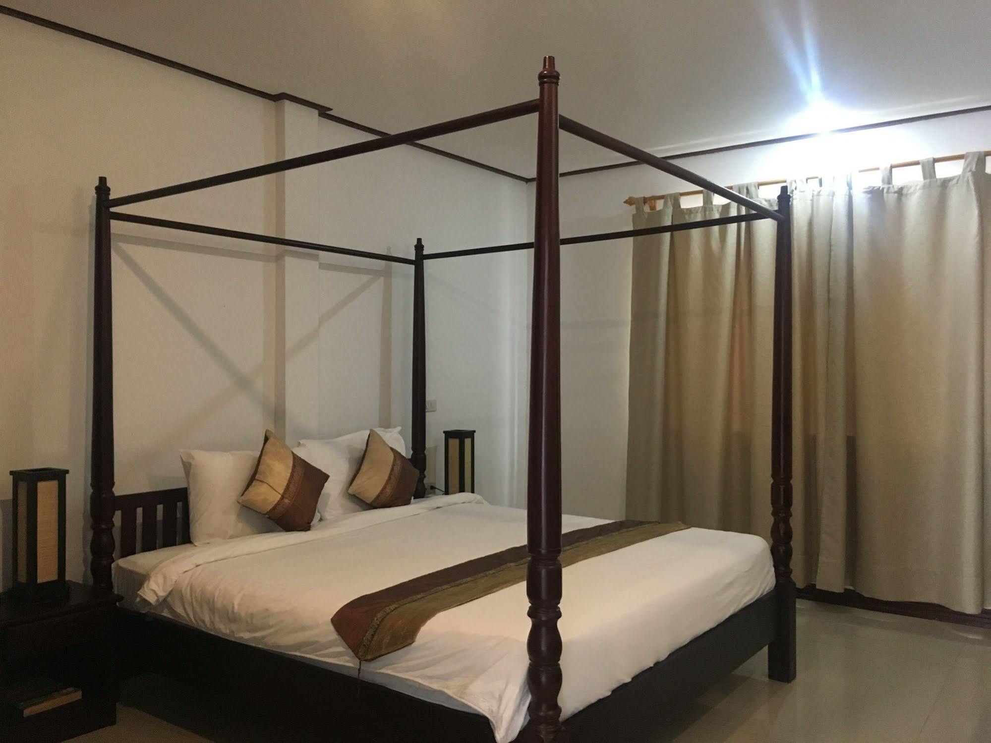 Av Hotel Vientiane Luaran gambar
